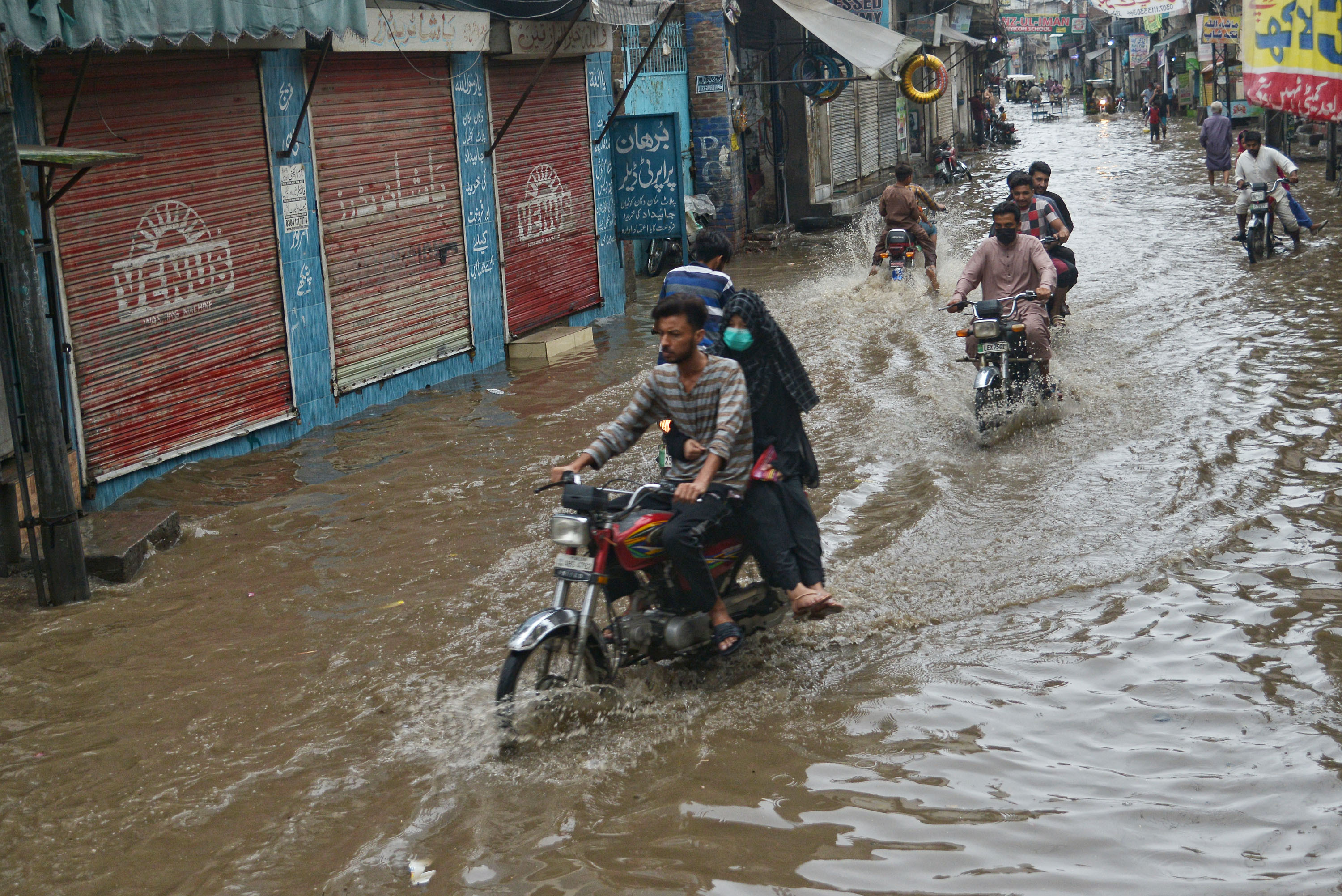 Piogge Monsoniche In Pakistan Oltre 200 Morti Il Globo