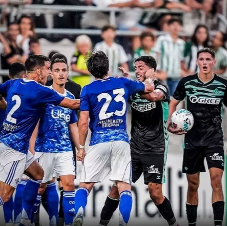 Pugni, schiaffi e insulti: l’amichevole Betis-Como finisce in rissa ...