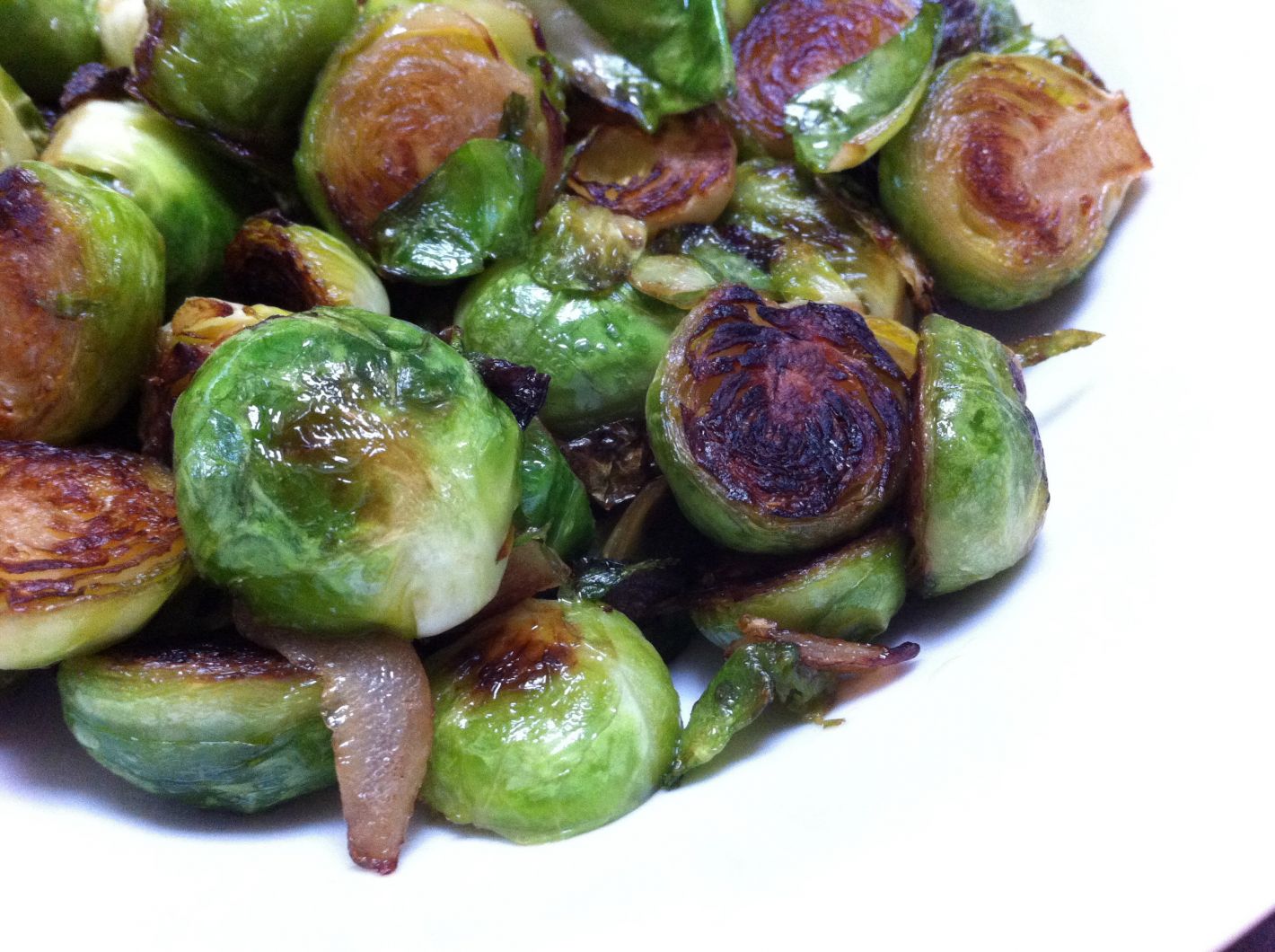 Sweet and sour Brussels sprouts — Il Globo