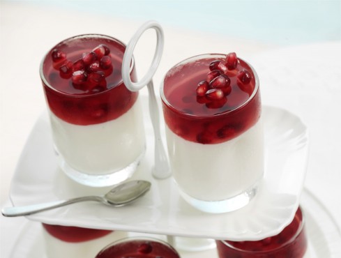 Pomegranate panna cotta — Il Globo