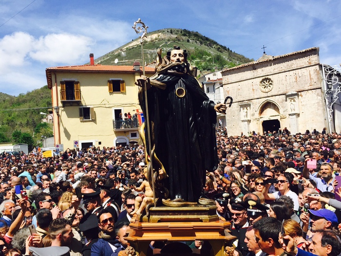 Is the snake festival in Cocullo Italy’s strangest? — Il Globo