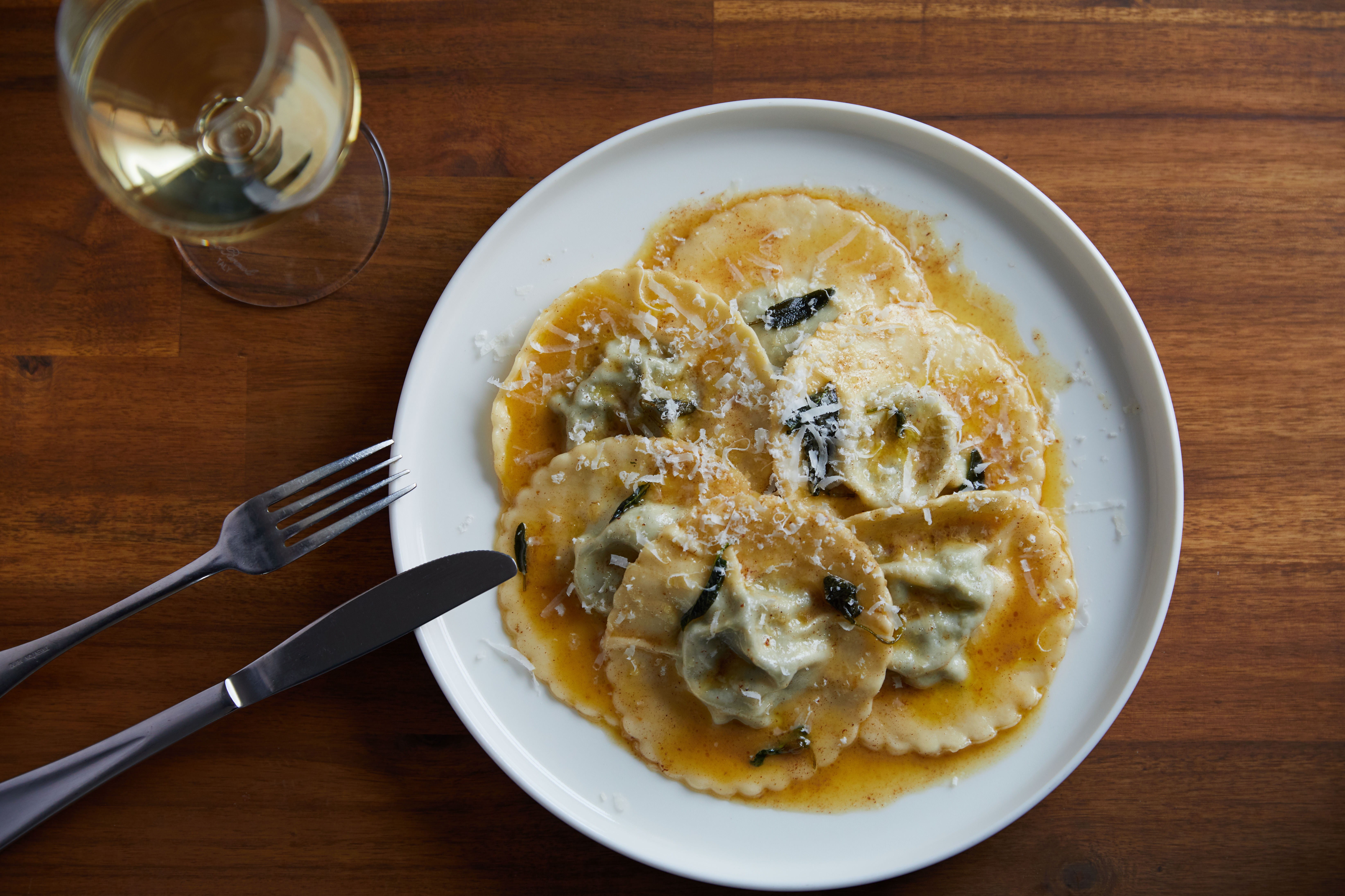 Spinach and ricotta tortelli with burnt butter and sage — Il Globo