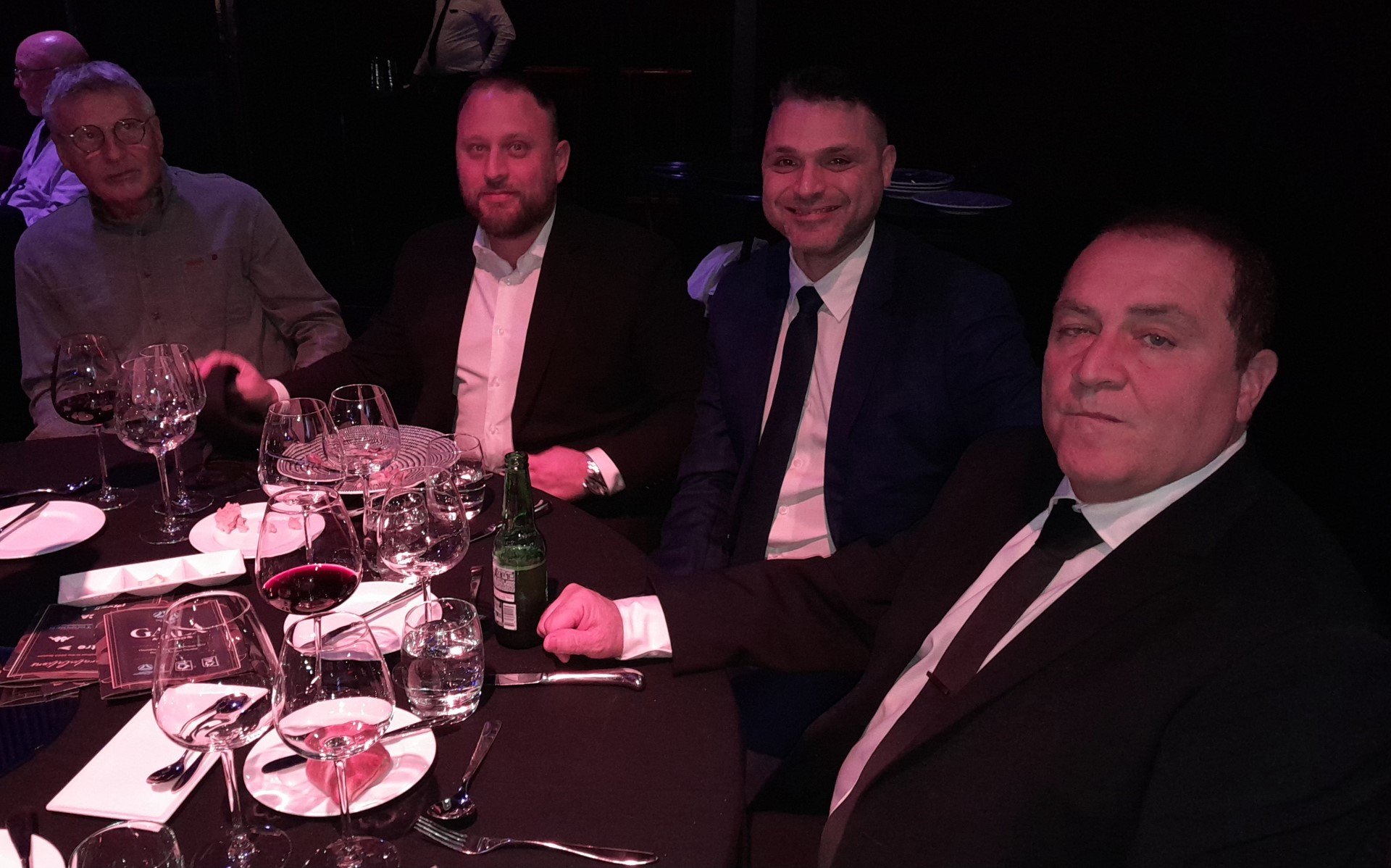 Tony Raciti Ai Leichhardt Tigers la parte del leone — Il Globo