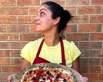 Miss Dough: il pizza-truck fumante e affollato di Serena — Il Globo