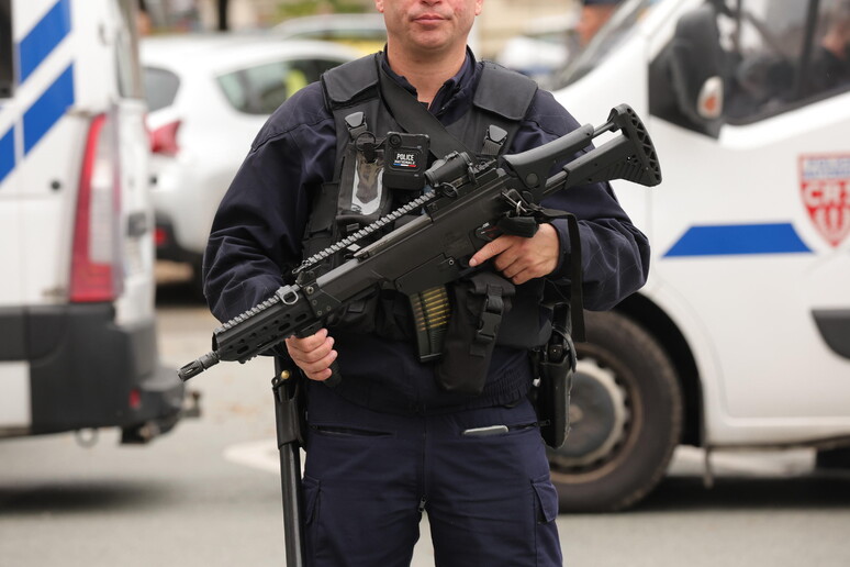 Francia In Danno La Caccia A Un Evaso Il Globo