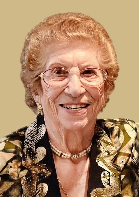 Angela Leto — Il Globo
