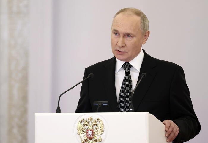Russia, stretta di Putin contro gli oppositori all’estero